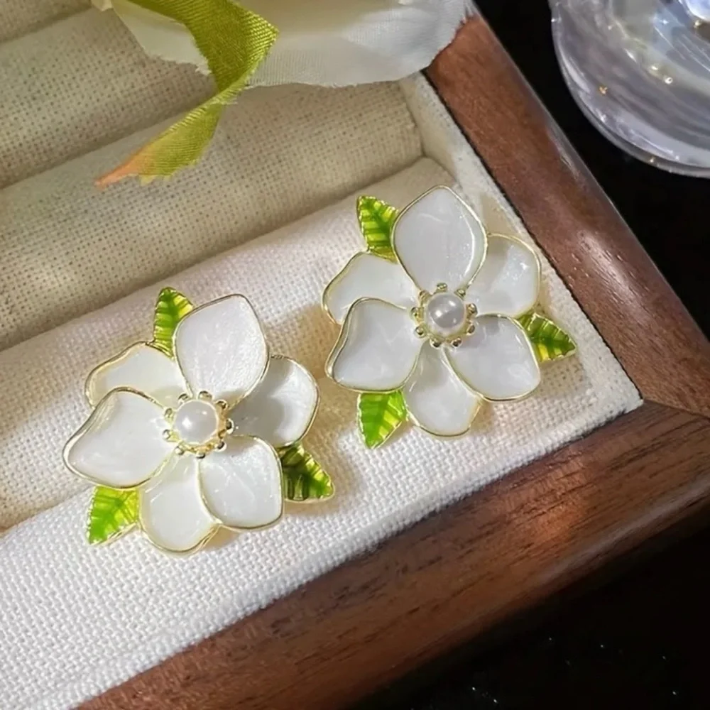 Gold Magnolia Camellia Faux Pearl Flower Earrings Floral Bridal Summer Wedding - Picture 5 of 12